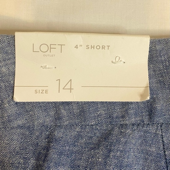 LOFT Chambray Blue Women's Shorts Size 14 (NWT) - Picture 3 of 5